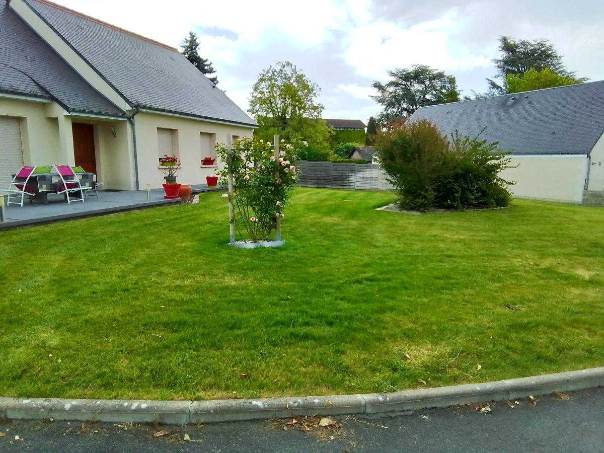 Au Detour Des Orchidees Apartment Artannes-sur-Indre Bagian luar foto